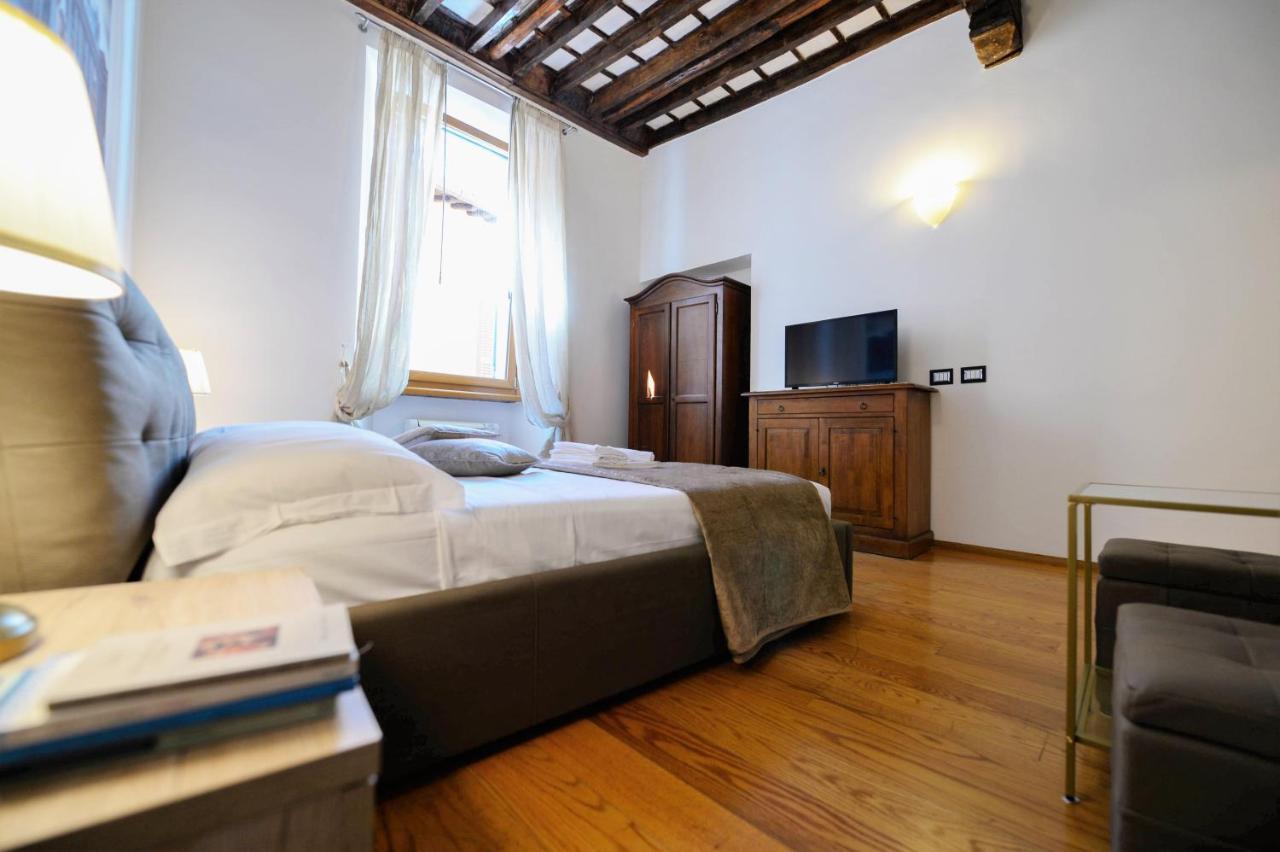 Campo De Fiori Relais Aparthotel Roma Exterior foto